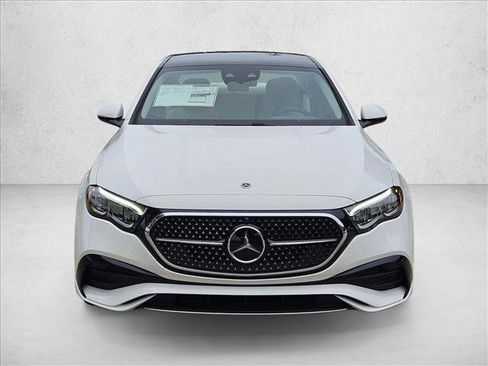 New 2026 Mercedes-Benz E 450 4MATIC Sedan image 2