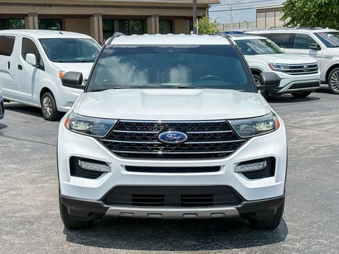 Used 2020 Ford Explorer XLT w/ Equipment Group 202A AWD/4WD image 4
