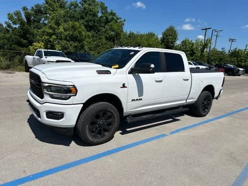 Used 2022 RAM 2500 Big Horn w/ Level C Equiment Group AWD/4WD image 13