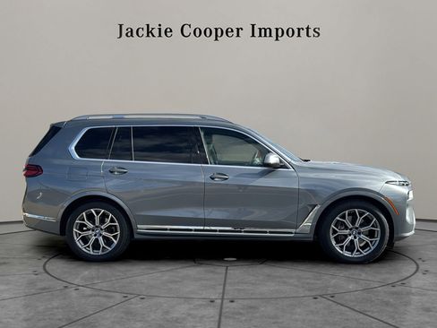 Used 2023 BMW X7 xDrive40i w/ Executive Package image 6