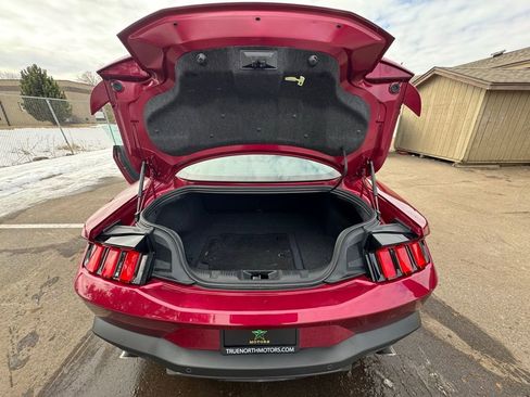 Used 2025 Ford Mustang GT Premium image 34
