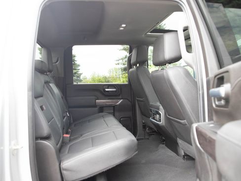 Used 2022 Chevrolet Silverado 2500 LTZ w/ LTZ Convenience Package AWD/4WD image 12