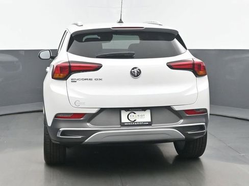 Used 2023 Buick Encore GX Essence w/ Experience Buick Package image 5
