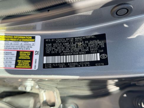Used 2025 Toyota Camry SE image 21