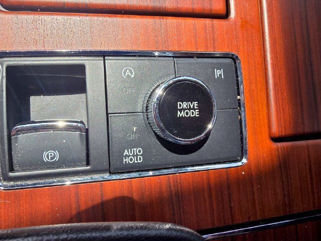 Used 2023 Lincoln Navigator Reserve AWD/4WD image 21