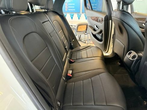 Used 2018 Mercedes-Benz GLC 300 4MATIC image 26
