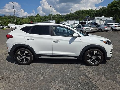 Used 2018 Hyundai Tucson Value AWD/4WD image 8