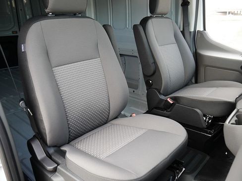 New 2026 Ford Transit 350 148 Medium Roof AWD image 30