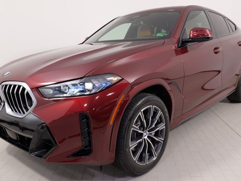 Used 2025 BMW X6 xDrive40i image 4
