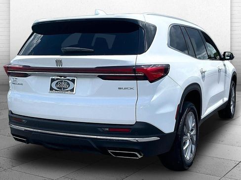 Used 2025 Buick Enclave Preferred FWD image 14