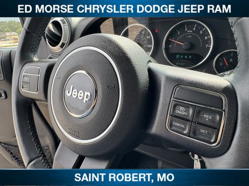 Used 2014 Jeep Wrangler Unlimited Rubicon AWD/4WD image 26