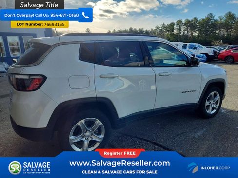 Used 2023 Jeep Compass Latitude image 4