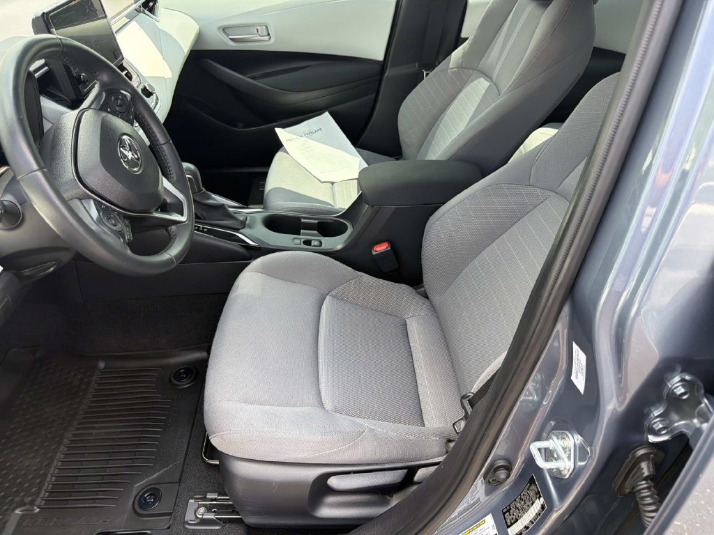 Used 2026 Toyota Corolla SE FWD image 19