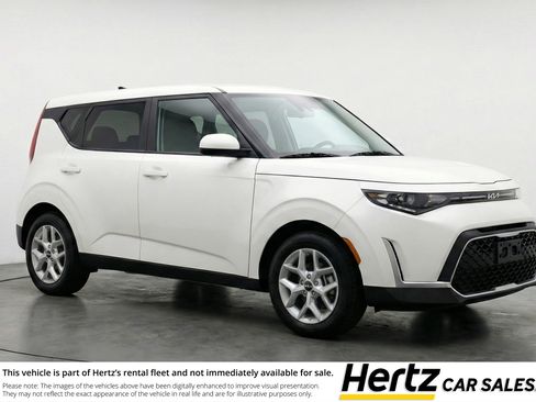 Used 2025 Kia Soul LX w/ LX Technology Package FWD image 1