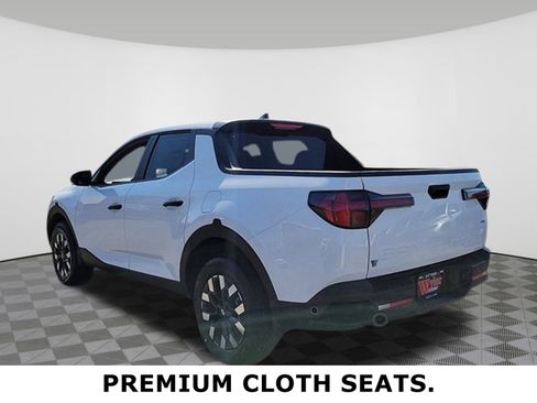 Used 2025 Hyundai Santa Cruz SE image 3