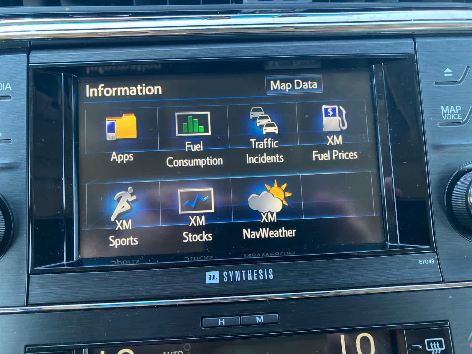 Used 2014 Toyota Avalon Limited FWD image 21