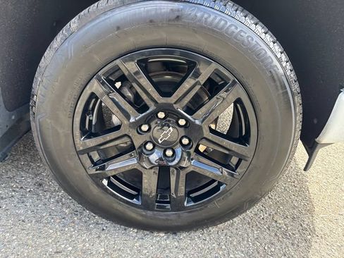 Used 2022 Chevrolet Silverado 1500 RST AWD/4WD image 29