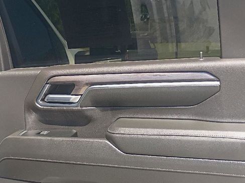 Used 2024 Chevrolet Silverado 2500 LTZ w/ LTZ Plus Package image 17