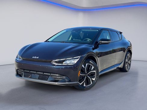 Used 2023 Kia EV6 Wind image 2