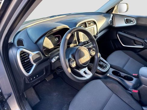 Used 2024 Kia Soul LX w/ Option Group 015 image 9
