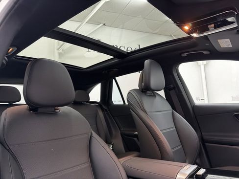 Used 2026 Mercedes-Benz GLC 300 image 29