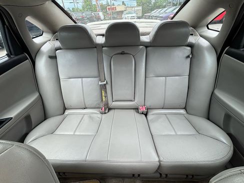 Used 2007 Chevrolet Impala LT w/ Luxury Edition Package FWD image 17
