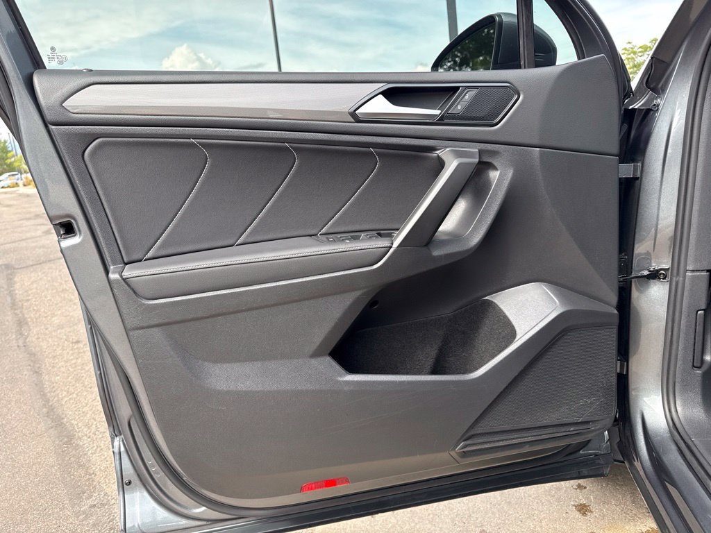 Certified 2022 Volkswagen Tiguan SE AWD/4WD image 10