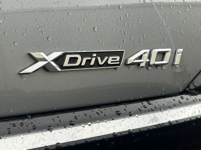 Used 2025 BMW X7 xDrive40i AWD/4WD image 2