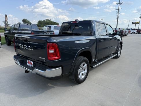 Used 2025 RAM 1500 Big Horn AWD/4WD image 34