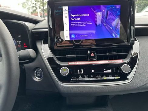 Used 2026 Toyota Corolla SE FWD image 12