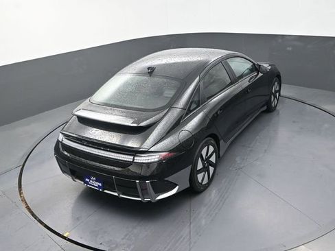 Used 2025 Hyundai Ioniq 6 SE RWD image 26