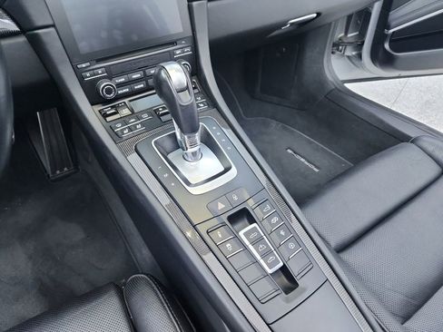 Used 2017 Porsche 911 Carrera 4S image 19