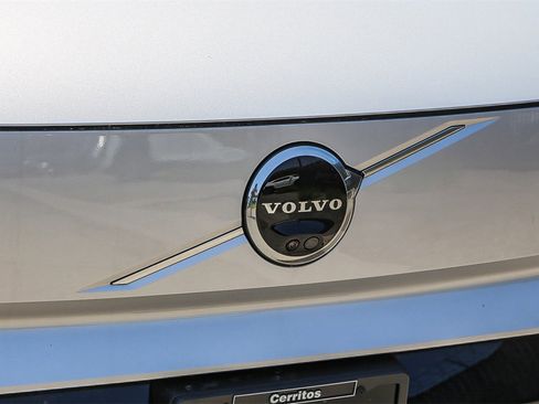 New 2025 Volvo EX90 Ultra image 5