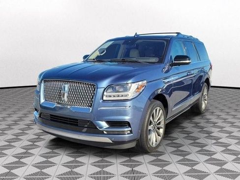 Used 2020 Lincoln Navigator Reserve w/ Luxury Package image 3