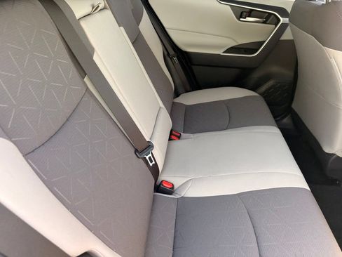 Used 2024 Toyota RAV4 XLE w/ Convenience Package FWD image 14