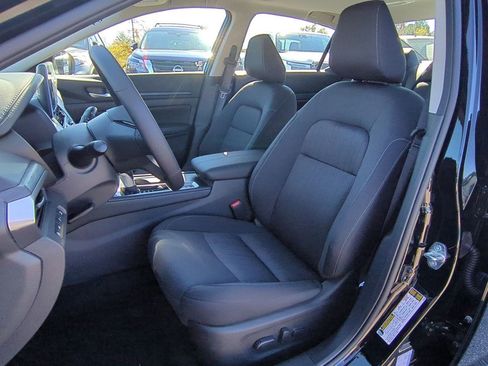 New 2025 Nissan Altima 2.5 SV w/ SV Premium Package image 13