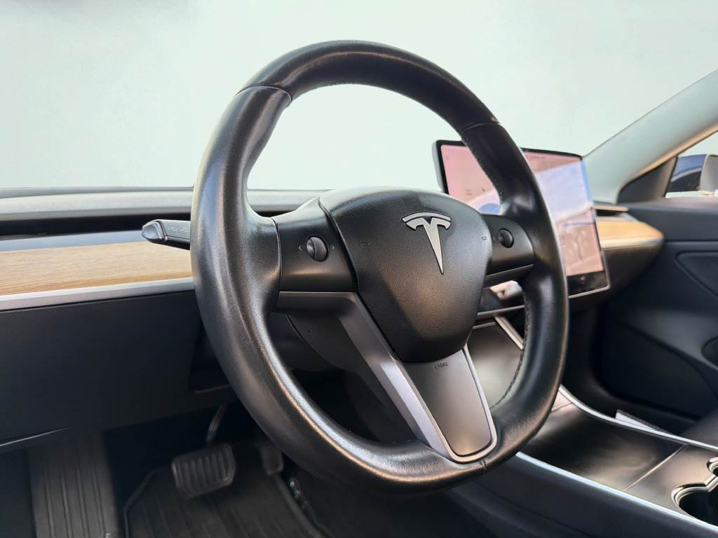Used 2019 Tesla Model 3 Standard Range Plus RWD image 20