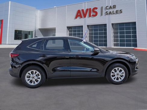 Used 2025 Ford Escape Active AWD/4WD image 2