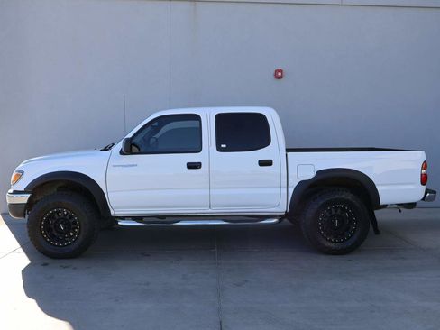 Used 2001 Toyota Tacoma V6 Crew Cab image 2