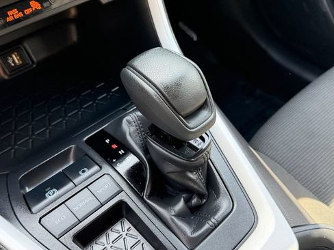 Used 2025 Toyota RAV4 LE FWD image 28