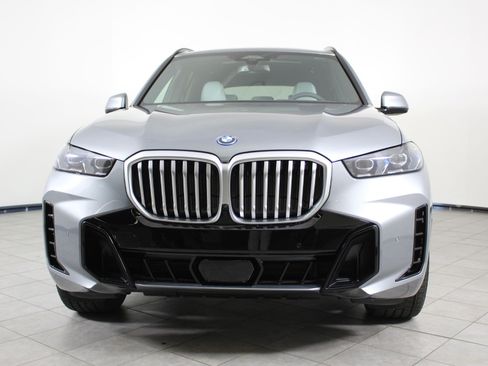 New 2026 BMW X5 xDrive50e w/ M Sport Package image 6