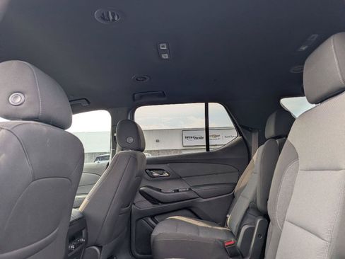Used 2023 Chevrolet Traverse LT w/ Rear Camera Mirror Package AWD/4WD image 14