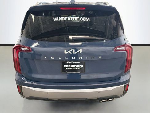Used 2023 Kia Telluride S w/ S Sunroof Package FWD image 9