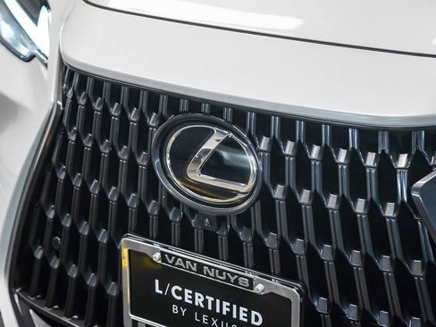 Used 2025 Lexus NX 450h+ AWD w/ Towing Package (2000 Lbs) image 8