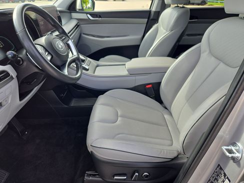 Used 2024 Hyundai Palisade SEL FWD image 15