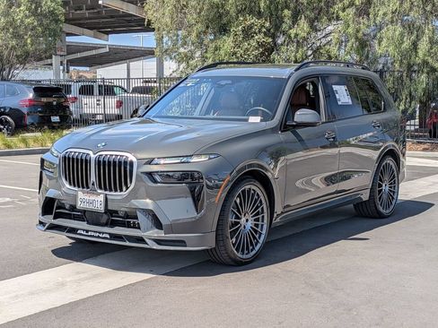Used 2025 BMW ALPINA XB7 AWD/4WD image 2