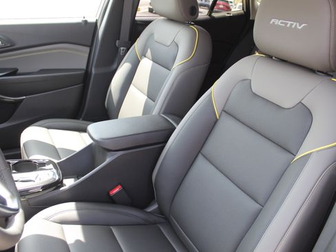 New 2026 Chevrolet Trax ACTIV w/ Driver Confidence Package FWD image 9