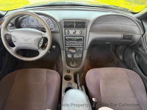 Used 2002 Ford Mustang Convertible RWD image 52