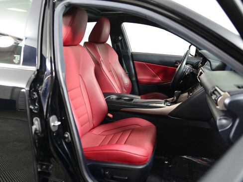 Used 2019 Lexus IS 300 AWD image 19