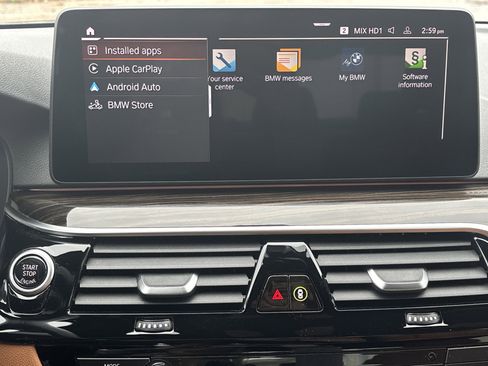 Used 2021 BMW 540i xDrive w/ Premium Package image 21